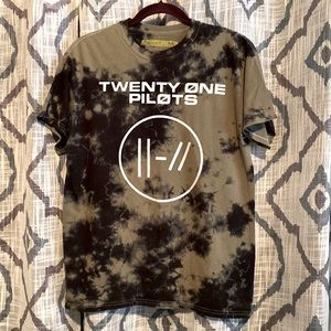 Twenty one pilots t-shirt